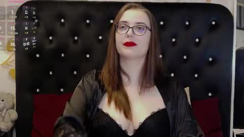Snapshot of julieannx chatting on May 2026 05:04:01 AM Julia online show from May 2026 05:04:01 AM
