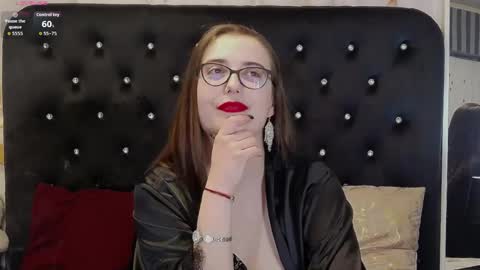 Snapshot of julieannx chatting on May 2026 06:31:02 AM Julia online show from May 2026 06:31:02 AM