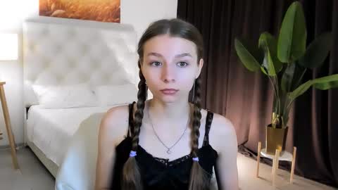 juliedaniel online show from September 2025 04:14:02 AM