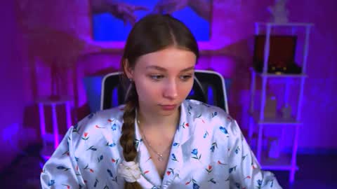 juliedaniel online show from September 2025 08:05:02 AM