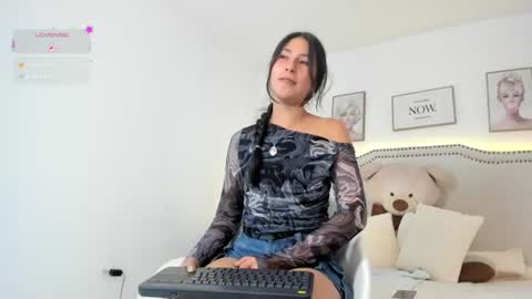 juliee_ross online show from July 2026 03:03:02 PM
