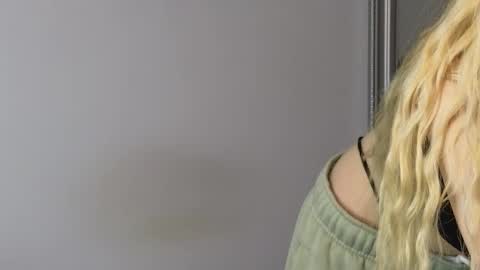 Julia online show from September 2025 12:00:02 AM