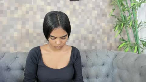 Juli online show from November 2025 07:45:02 PM