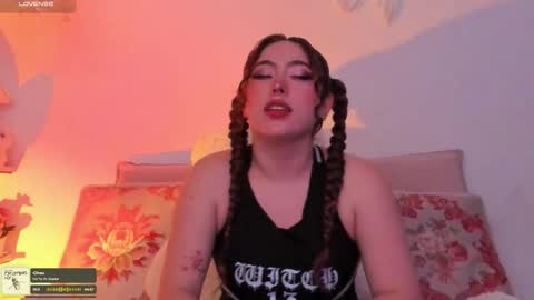 Juli  online show from October 2025 03:47:02 AM