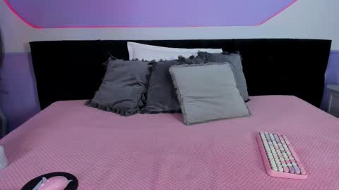 Julieta  online show from December 2025 11:59:01 AM