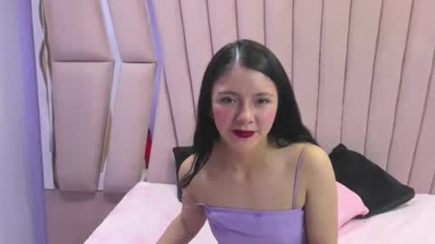 Snapshot of julieta_diamond chatting on November 2025 11:05:01 PM Julieta online show from November 2025 11:05:01 PM
