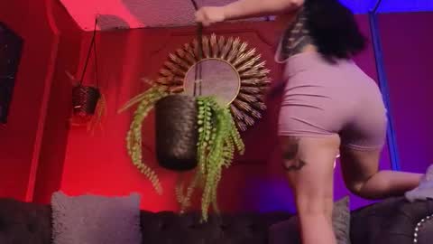  Julieta  online show from November 2025 11:54:01 AM