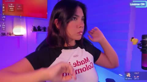 Julieta  online show from February 2026 01:24:02 AM