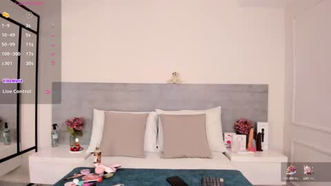 Snapshot of julietastong chatting on December 2024 08:03:02 PM Juliana online show from December 2024 08:03:02 PM