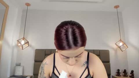 julieth_rojas online show from February 2026 03:49:01 AM