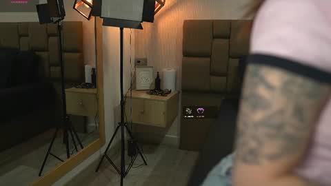 julieth_rojas online show from July 2026 04:21:01 AM