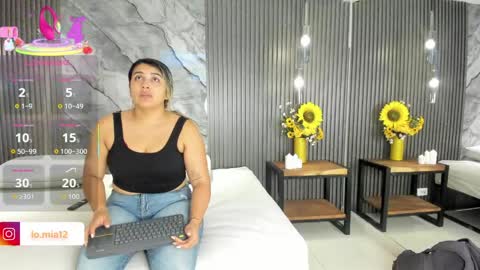 Snapshot of julietha_taylor chatting on May 2026 02:07:02 AM Julietha online show from May 2026 02:07:02 AM