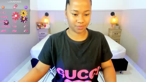 Julieth Julie online show from November 2025 12:16:02 PM