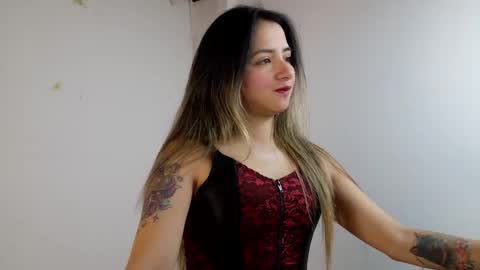 Julietta Jackson online show from November 2025 06:07:02 PM