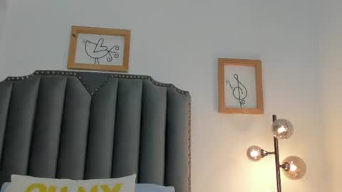 Snapshot of julietta_pink chatting on July 2026 12:00:02 PM Julieta online show from July 2026 12:00:02 PM