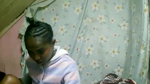 juliette9794 online show from September 2025 12:01:02 AM