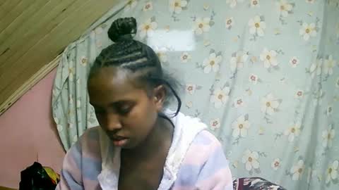 juliette9794 online show from September 2025 02:41:01 PM