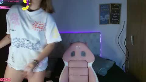Snapshot of jullianapriv_ chatting on September 2025 02:06:02 PM jullianapriv_ online show from September 2025 02:06:02 PM