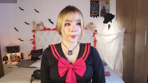 Snapshot of jullianapriv_ chatting on October 2025 02:36:02 PM jullianapriv_ online show from October 2025 02:36:02 PM