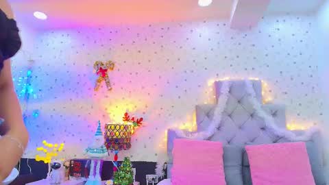 Julieta Reyes   online show from December 2025 11:59:02 AM