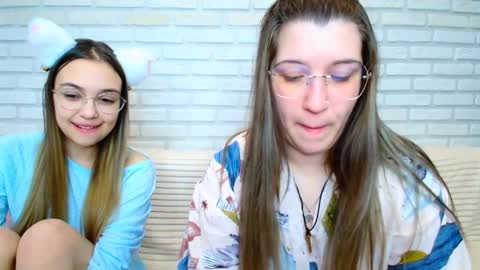 Snapshot of jullymood chatting on February 2026 03:03:01 AM DoubleCherry online show from February 2026 03:03:01 AM