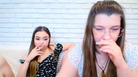 Snapshot of jullymood chatting on February 2026 07:37:01 PM DoubleCherry online show from February 2026 07:37:01 PM