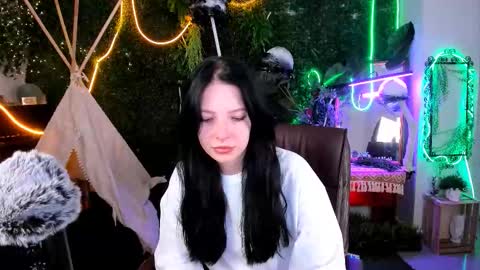Juls online show from September 2025 09:25:02 AM
