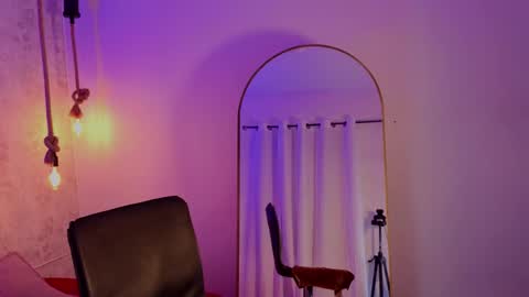 Snapshot of july_quinzel chatting on May 2026 03:01:02 AM july_quinzel online show from May 2026 03:01:02 AM