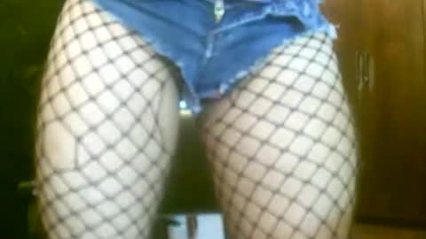 Mia online show from February 2026 12:40:02 AM