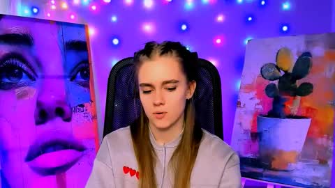 junewoods online show from February 2026 07:36:02 AM