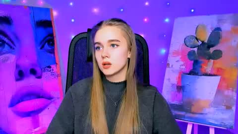 junewoods online show from February 2026 12:23:02 PM