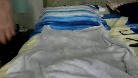 juniorpro642 online show from April 2026 11:16:01 PM