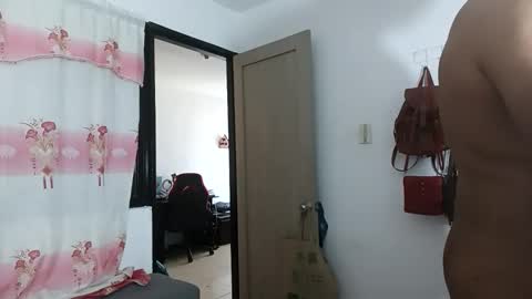 Snapshot of juniorromerogutierrez92 chatting on December 2025 06:50:01 PM juniorromerogutierrez92 online show from December 2025 06:50:01 PM