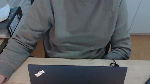 junk2711 online show from November 2025 01:11:01 PM