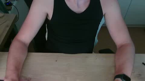 junk2711 online show from June 2026 04:30:01 PM