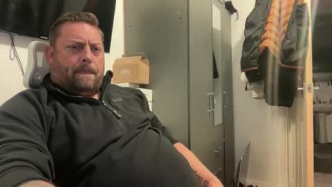 Snapshot of junky345 chatting on October 2025 10:45:01 PM Junky online show from October 2025 10:45:01 PM