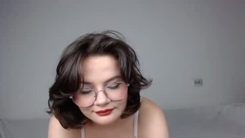 JunneWers online show from February 2025 03:27:02 PM