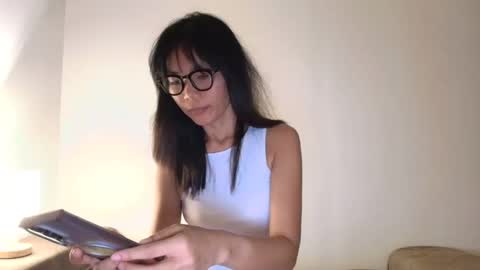 junovaughn online show from April 2026 11:59:01 AM