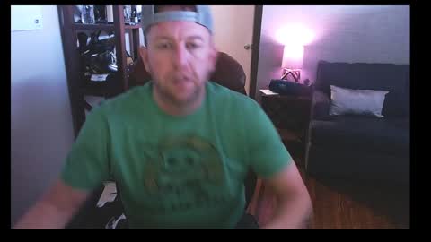 Snapshot of jusbeaz8722 chatting on January 2025 03:19:01 PM JustnSide Unexxst online show from January 2025 03:19:01 PM