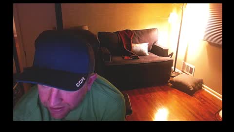 Snapshot of jusbeaz8722 chatting on January 2025 01:32:01 AM JustnSide Unexxst online show from January 2025 01:32:01 AM