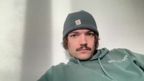 Snapshot of just_a_guy_with_a_big_cock chatting on January 2026 10:31:02 AM just_a_guy_with_a_big_cock online show from January 2026 10:31:02 AM