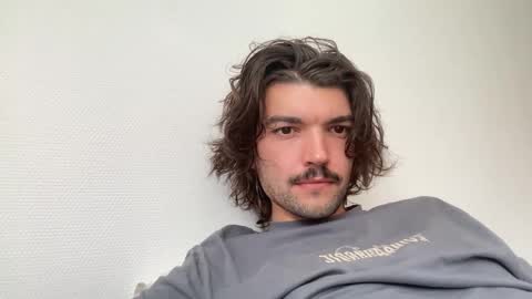 just_a_guy_with_a_big_cock online show from June 2026 01:17:02 PM