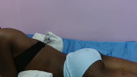 just ebonee online show from February 2026 08:01:01 PM