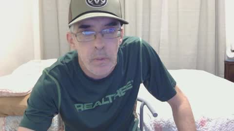 justasexyguyforu online show from April 2026 12:30:02 AM