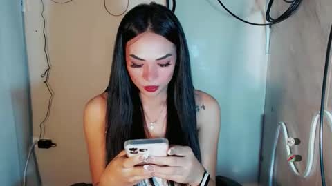 justhewayouare21 online show from May 2026 09:28:02 AM