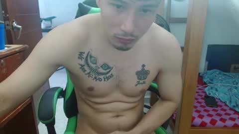 justin_taylor02 online show from October 2025 02:57:01 PM