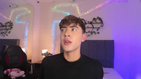 Justin online show from December 2025 11:29:01 AM