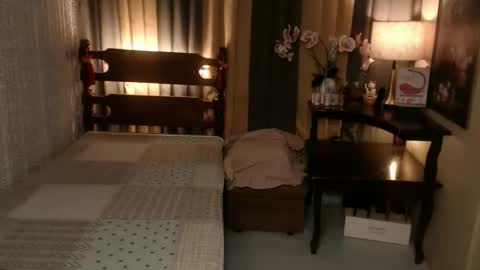 Snapshot of justine_hunk chatting on November 2025 07:36:02 AM justine_hunk online show from November 2025 07:36:02 AM