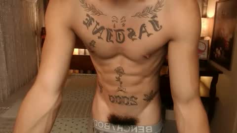 Snapshot of justine_hunk chatting on December 2025 10:02:01 AM justine_hunk online show from December 2025 10:02:01 AM