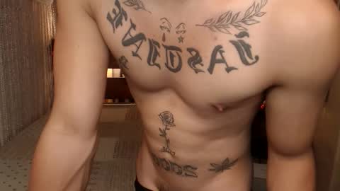 justine_hunk online show from June 2026 06:08:01 AM